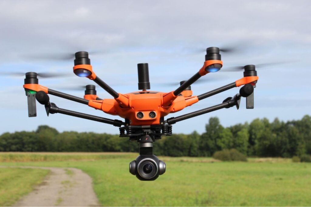 Yuneec H520 drone for roof inspection